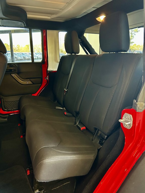 2017 Jeep Wrangler Unlimited Image 16