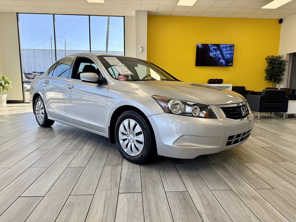 2010 Honda Accord Image 4