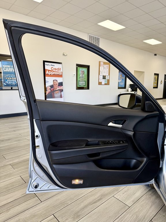 2010 Honda Accord Image 7