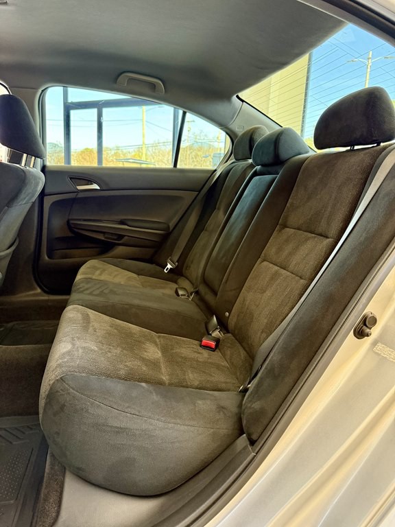 2010 Honda Accord Image 10