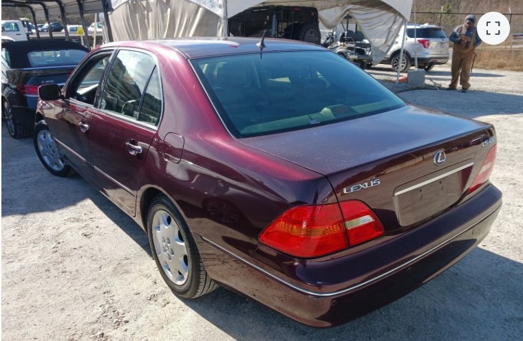 2001 Lexus LS Image 4