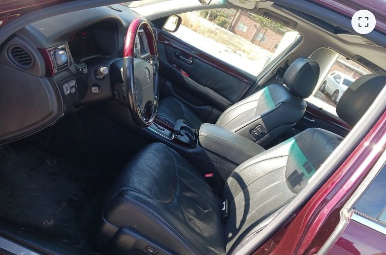 2001 Lexus LS Image 5