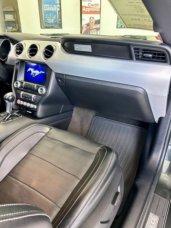 2016 Ford Mustang Image 12