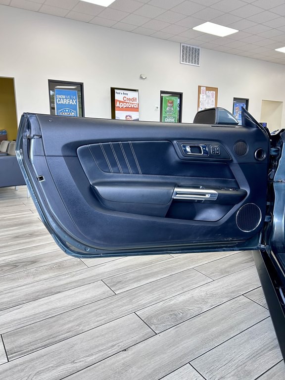 2016 Ford Mustang Image 15