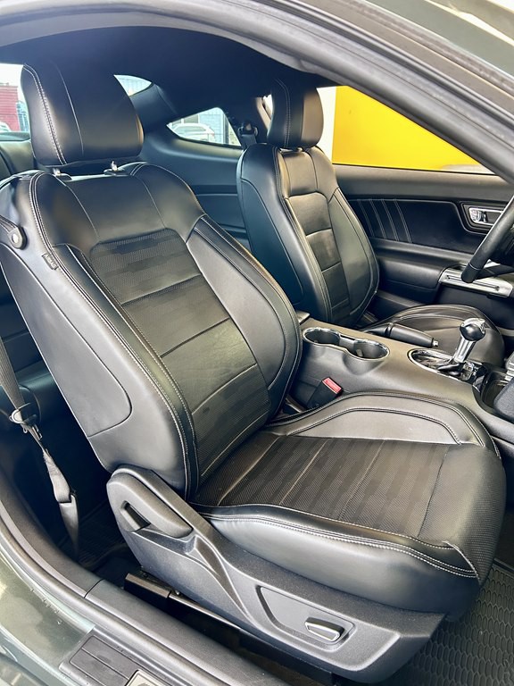 2016 Ford Mustang Image 16