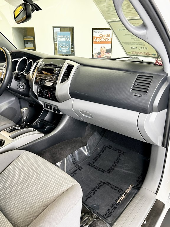 2012 Toyota Tacoma Image 11
