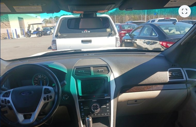 2013 Ford Explorer Image 8