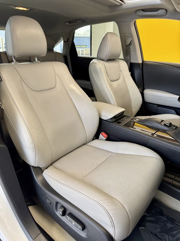 2013 Lexus RX Image 16