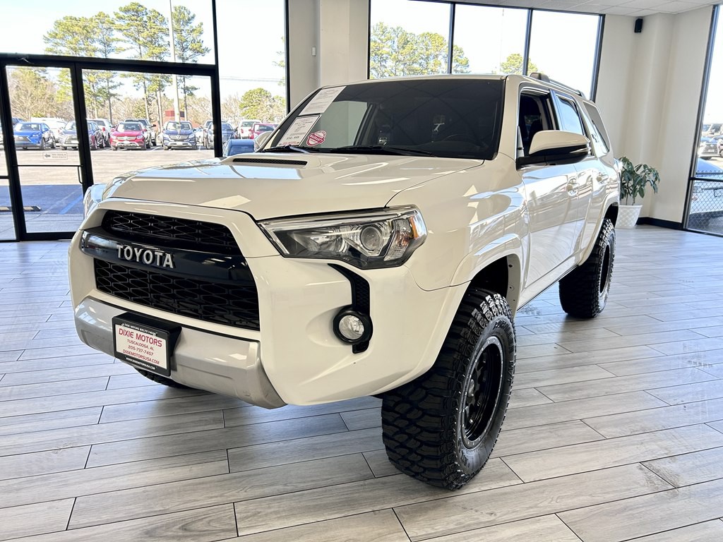 2018 Toyota 4Runner Image 3