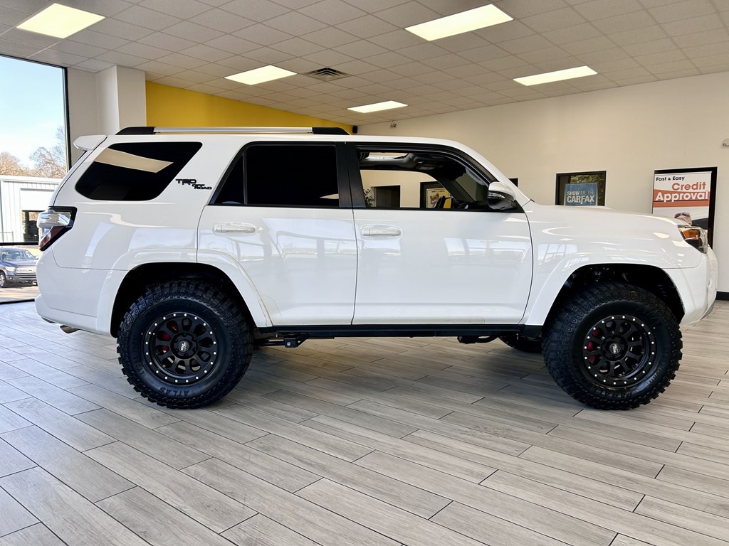 2018 Toyota 4Runner Image 4