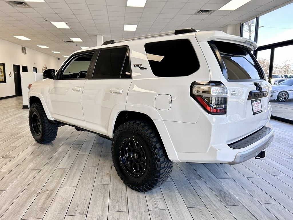 2018 Toyota 4Runner Image 6