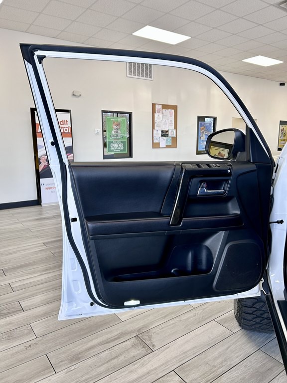 2018 Toyota 4Runner Image 14