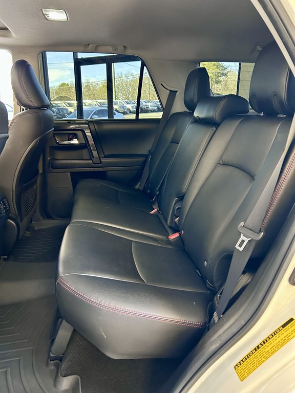 2018 Toyota 4Runner Image 16