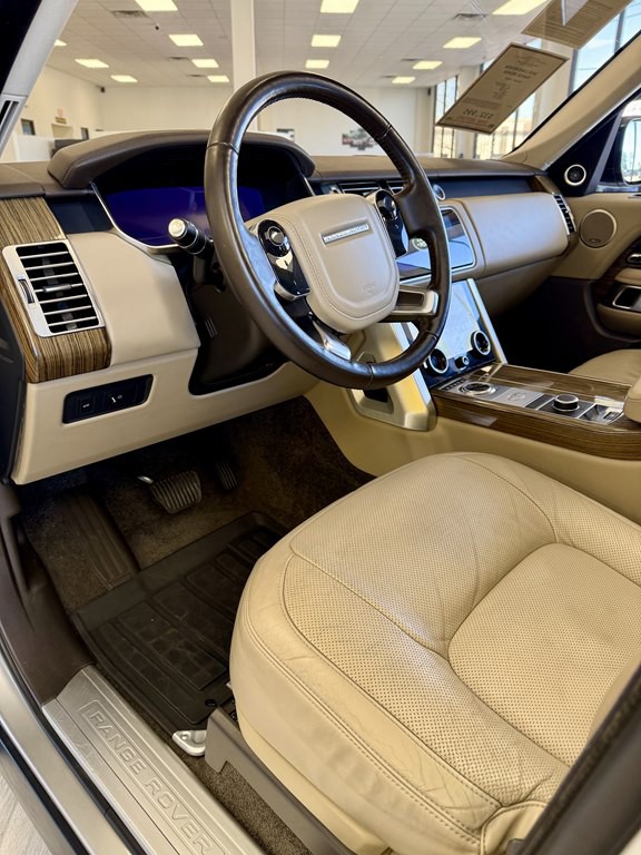 2018 Land Rover Range Rover Image 13