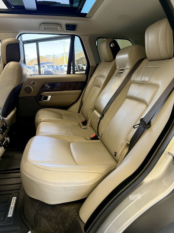 2018 Land Rover Range Rover Image 17