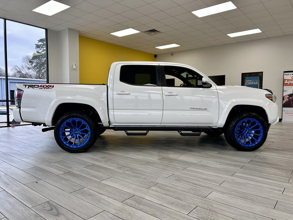 2022 Toyota Tacoma Image 5
