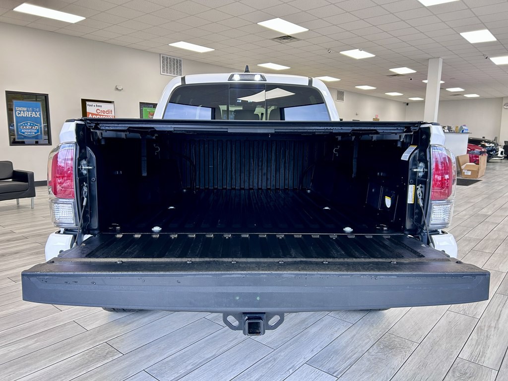 2022 Toyota Tacoma Image 9