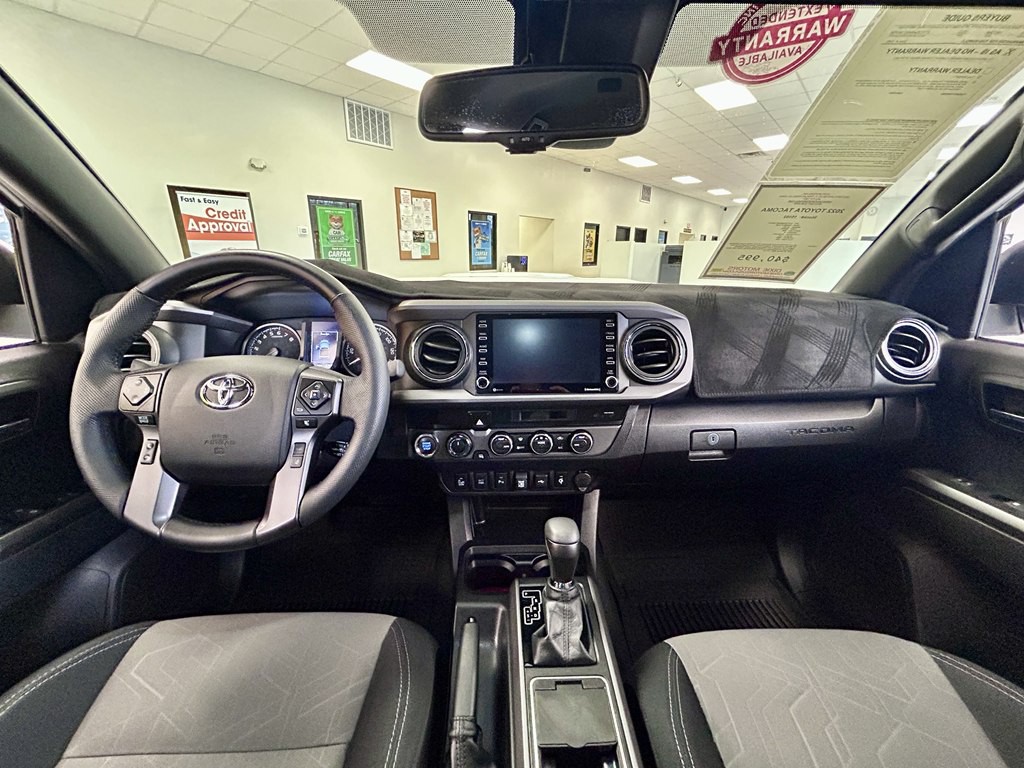 2022 Toyota Tacoma Image 10