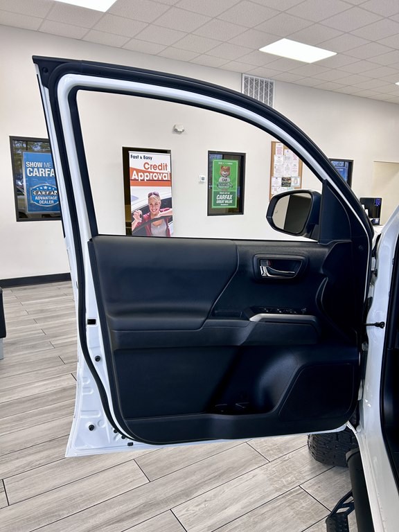 2022 Toyota Tacoma Image 15