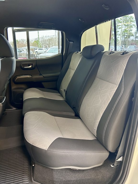 2022 Toyota Tacoma Image 17