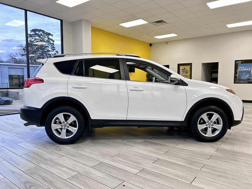 2015 Toyota Rav4 Image 5
