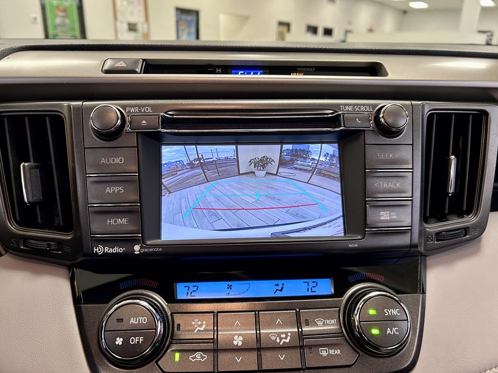 2015 Toyota Rav4 Image 11