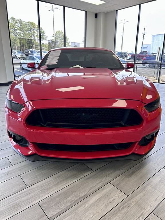 2017 Ford Mustang Image 2