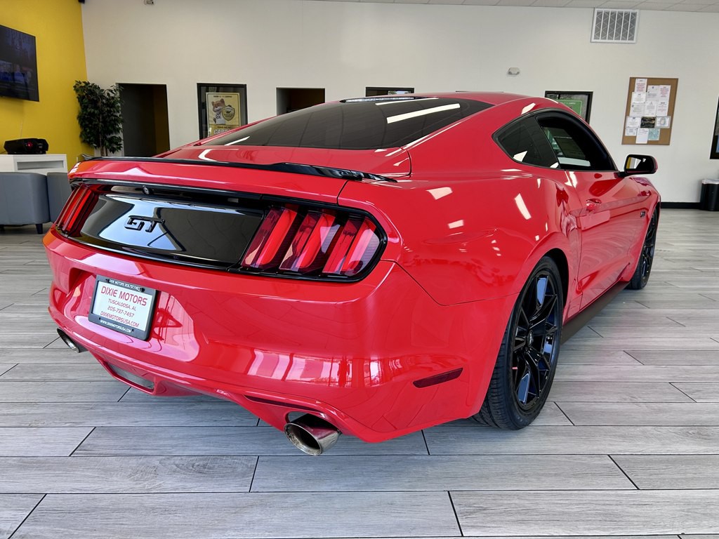 2017 Ford Mustang Image 5