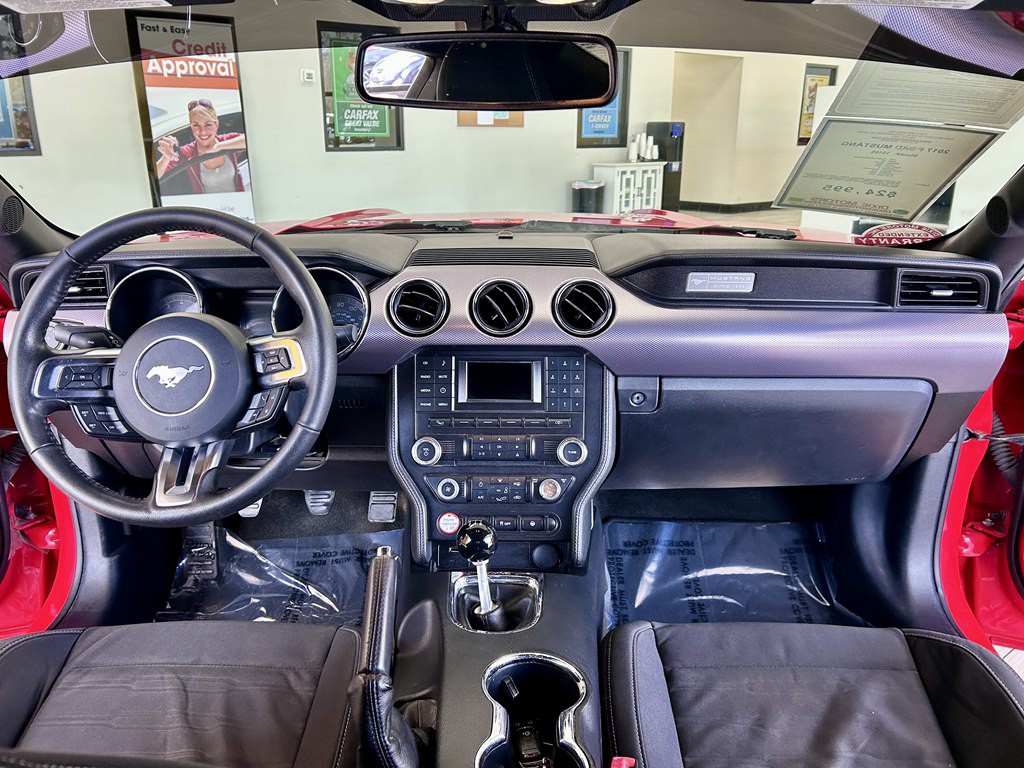 2017 Ford Mustang Image 9