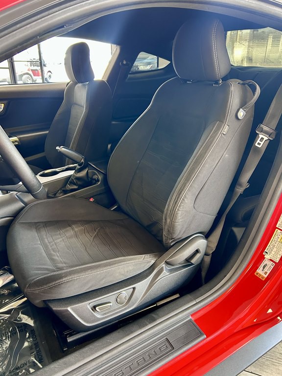 2017 Ford Mustang Image 13