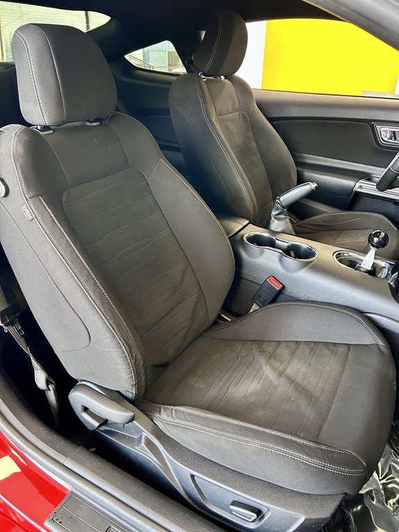 2017 Ford Mustang Image 15