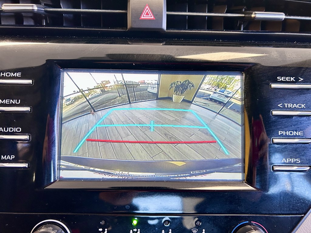 2019 Toyota Camry Image 11