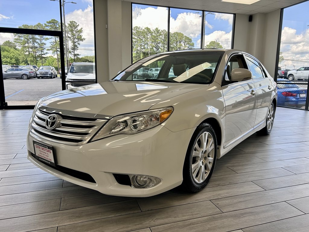 2011 Toyota Avalon Image 3