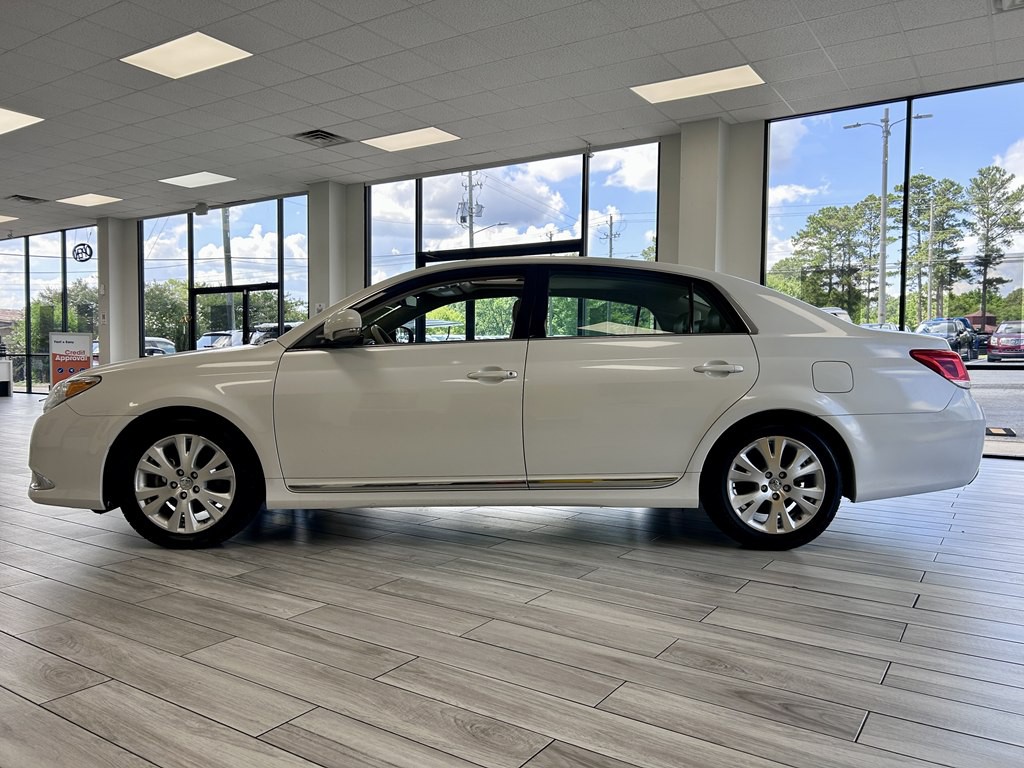 2011 Toyota Avalon Image 4