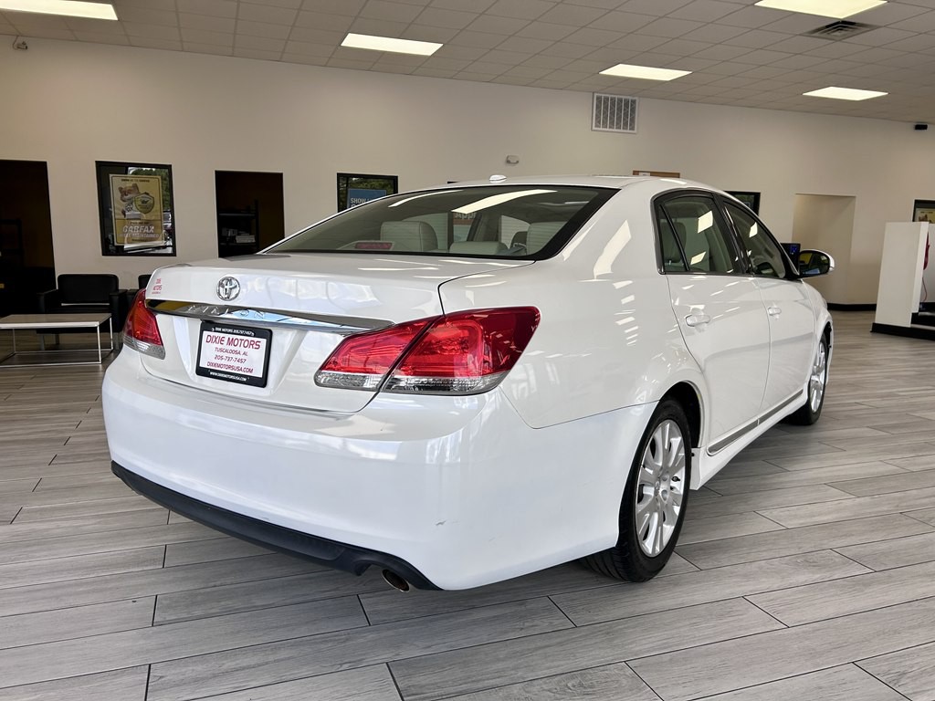 2011 Toyota Avalon Image 6