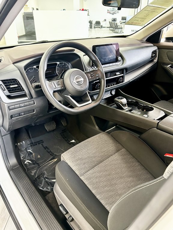 2023 Nissan Rogue Image 13