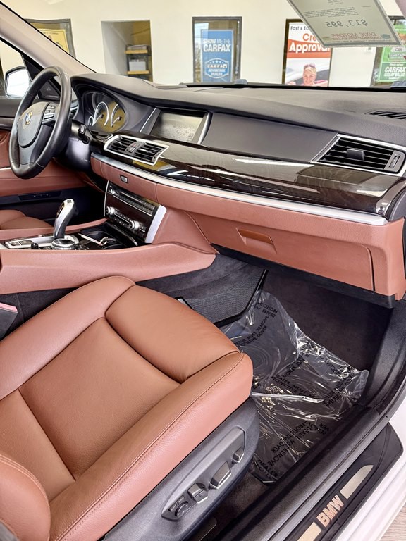 2014 BMW 5 Series Image 12