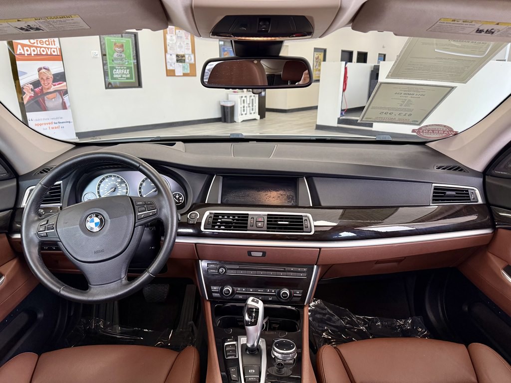2014 BMW 5 Series Image 10