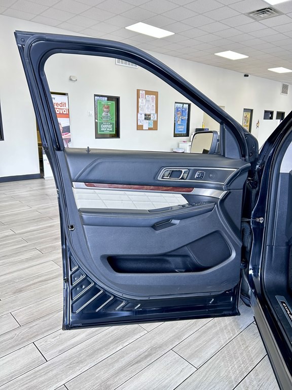 2016 Ford Explorer Image 15