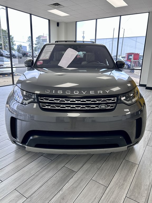 2018 Land Rover Discovery Image 2