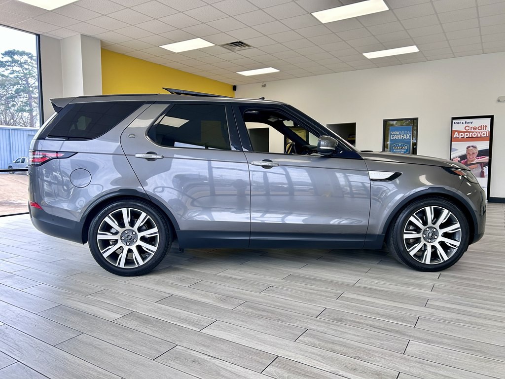 2018 Land Rover Discovery Image 5