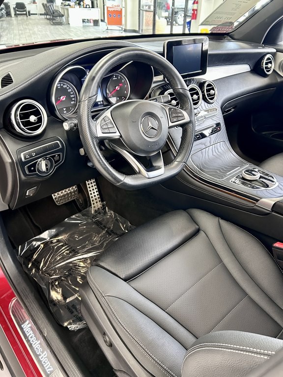 2019 Mercedes-Benz GLC-Class Image 12