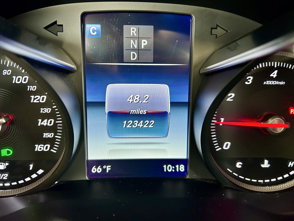 2019 Mercedes-Benz GLC-Class Image 19