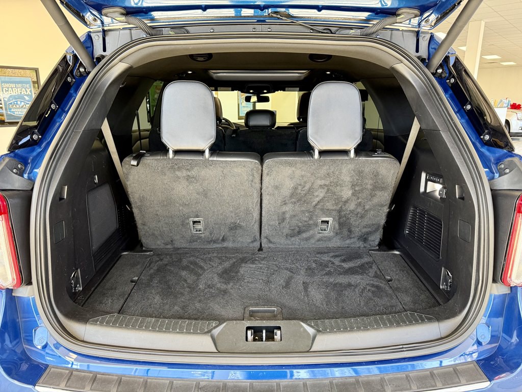 2020 Ford Explorer Image 9