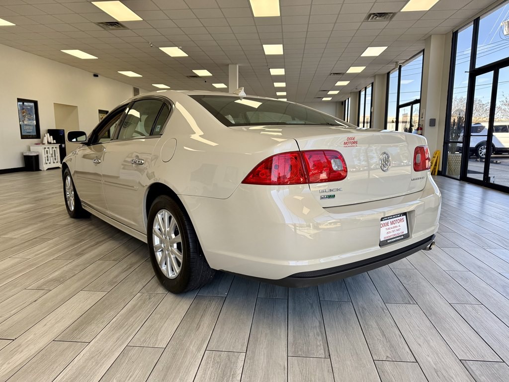 2011 Buick Lucerne Image 7
