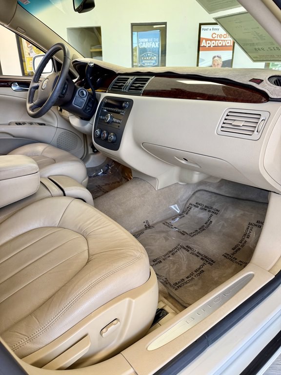 2011 Buick Lucerne Image 11