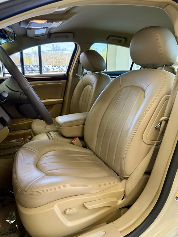 2011 Buick Lucerne Image 13