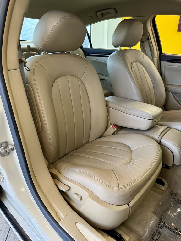 2011 Buick Lucerne Image 15