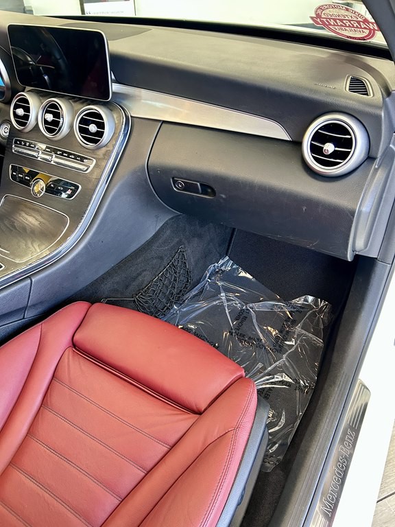 2019 Mercedes-Benz C-Class Image 12