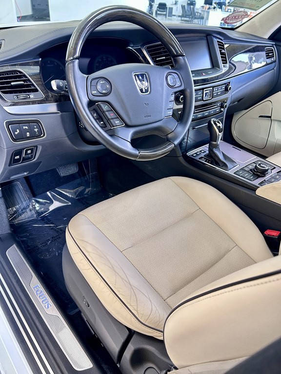 2014 Hyundai Equus Image 13